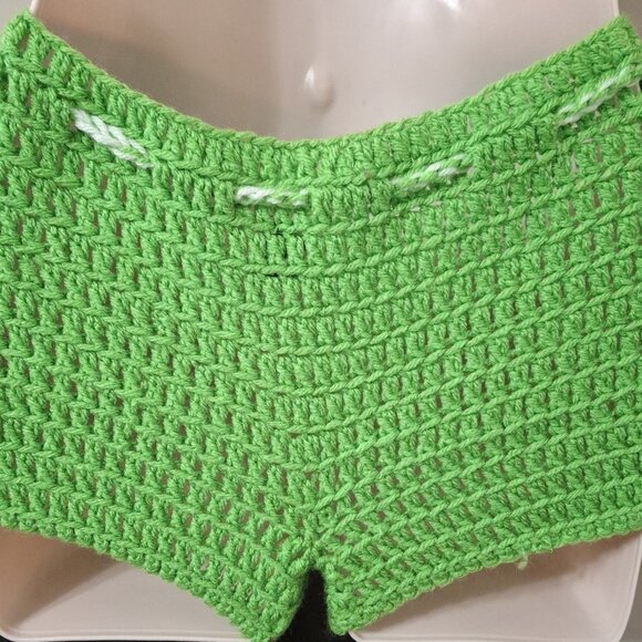 GIRL'S BEACH SHORTS  (SML) - Picture 5 of 7